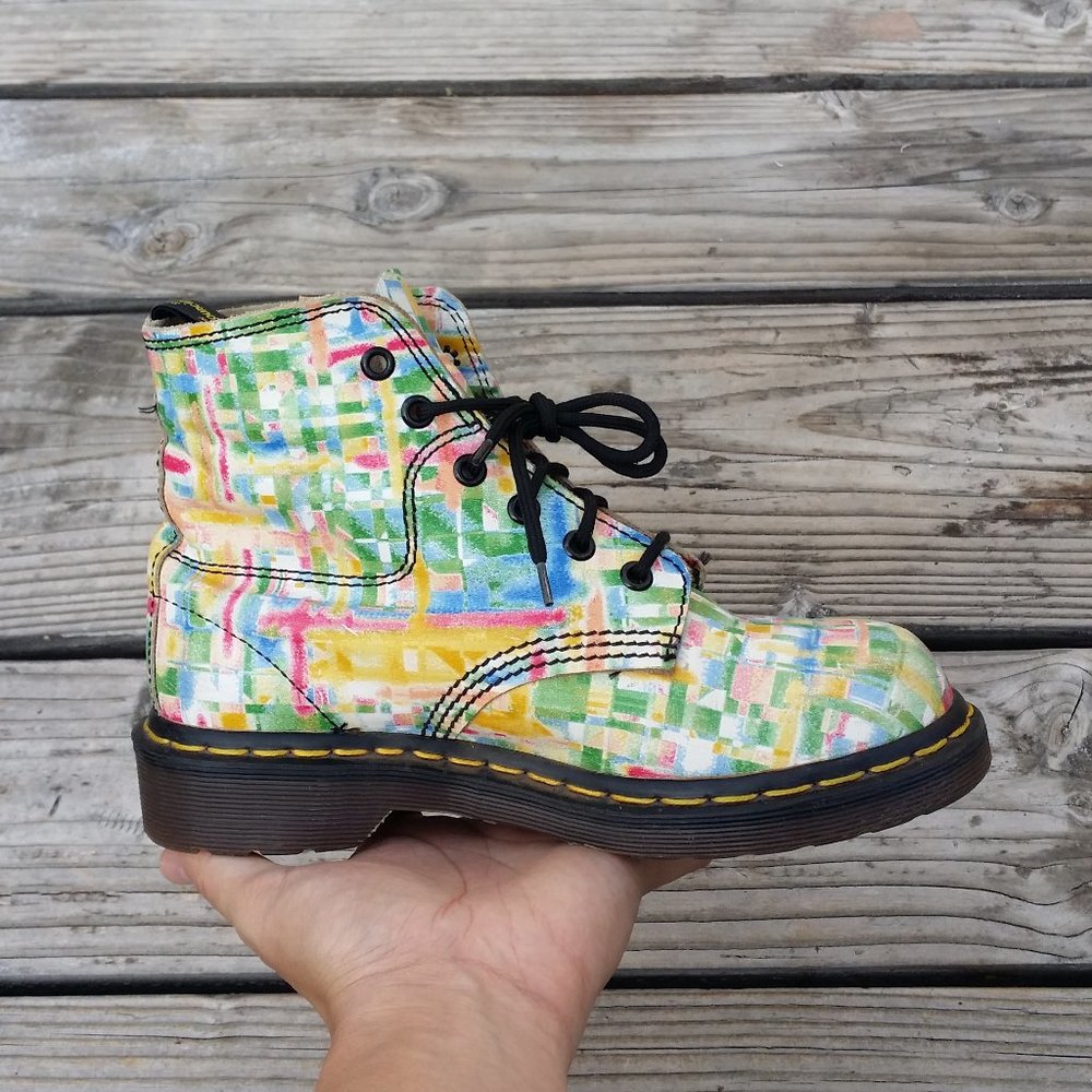 Vintage Women Dr Martens Made in England Multi Color Grid Boots Sneakers Shoes - Picture 3 of 10